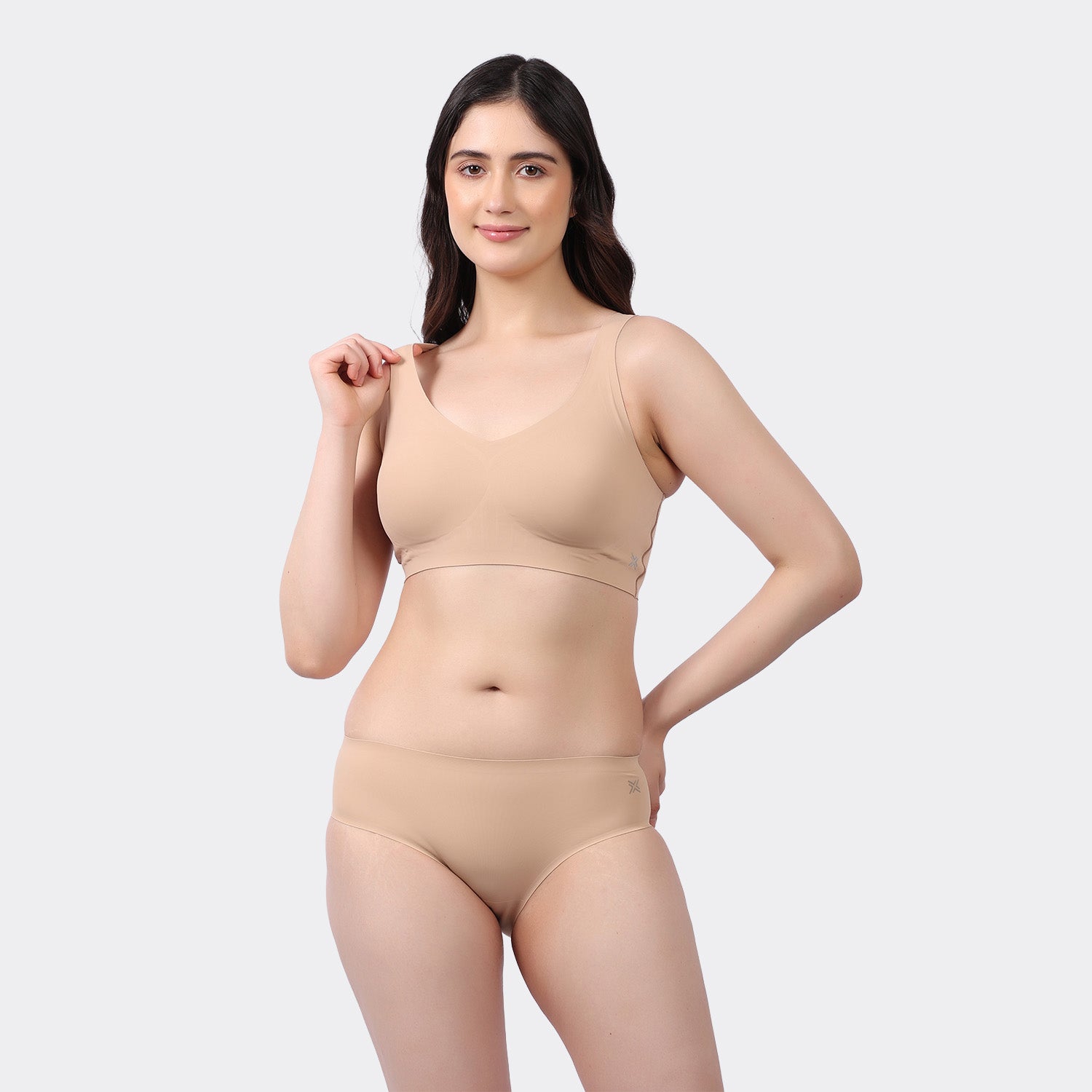 Women’s Seamless Slip-On Bra with Removable Pads and Full Coverage