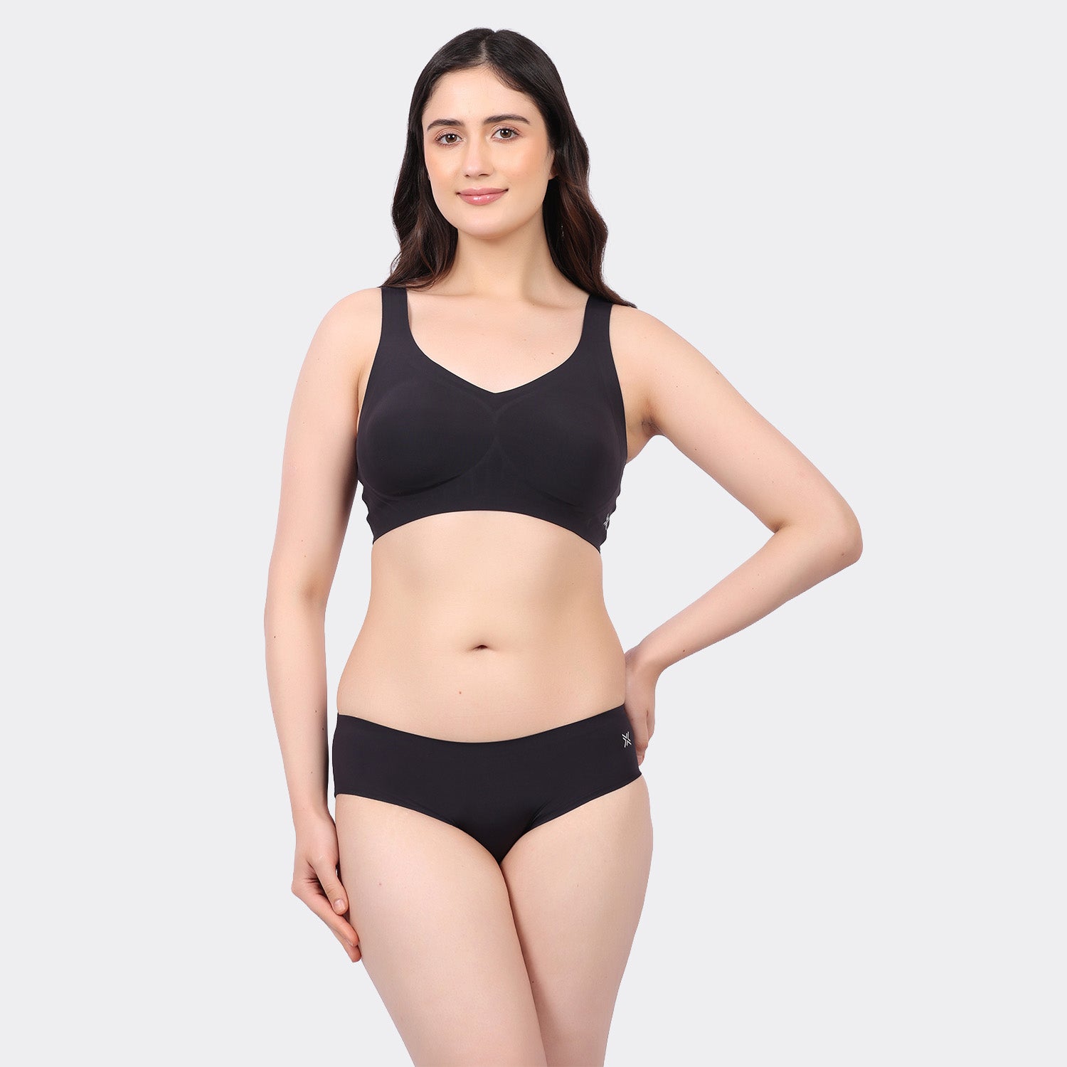 Women’s Seamless Slip-On Bra with Removable Pads and Full Coverage