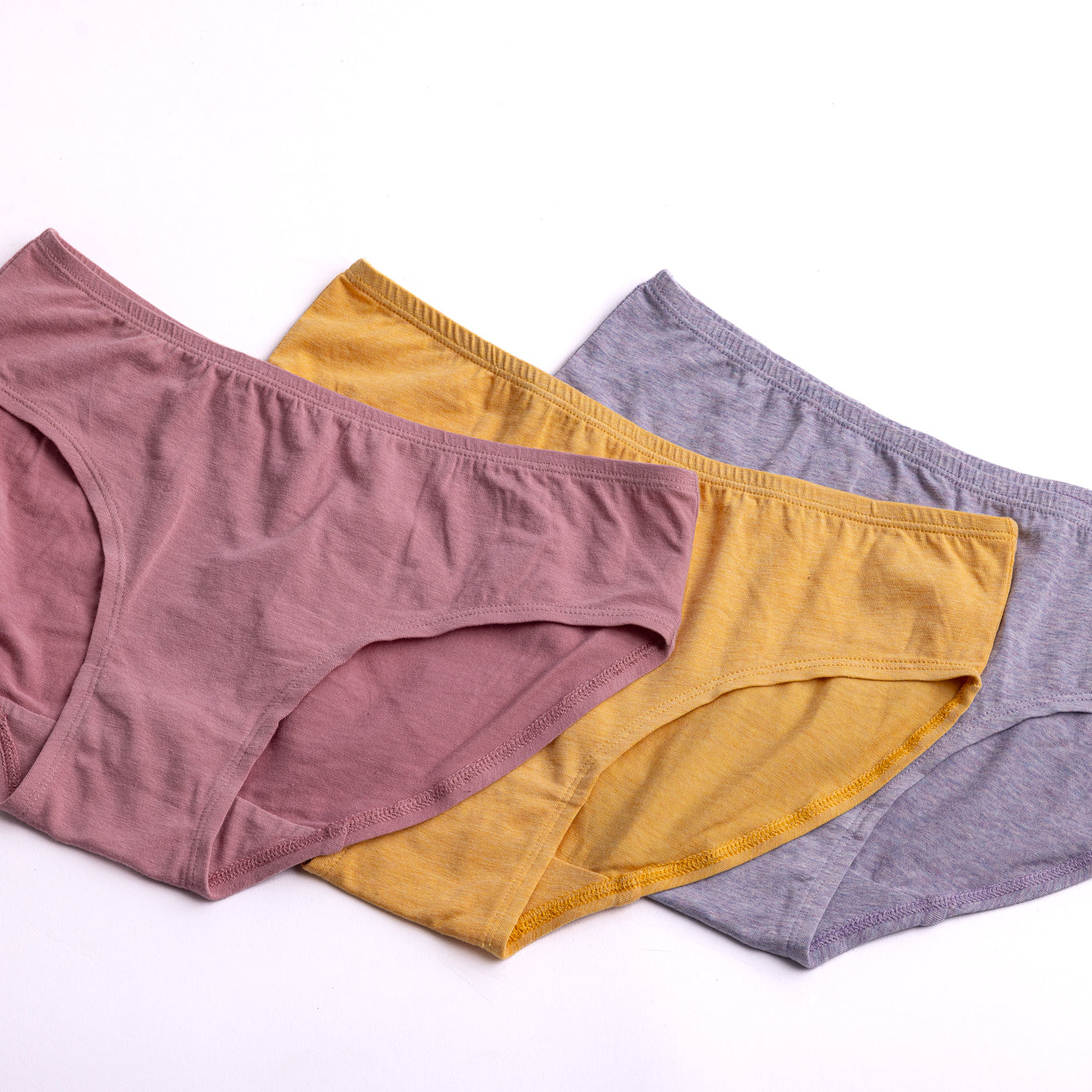 Organic Bamboo Inner elastic Mid waist Hipster for Women- Pack of 3's photograph that's made with an innovative bamboo and organic cotton fabric from Lavos Performance, a carbon neutral eco-fashion company. A hip-hugging hipster panty that gives you the feeling of freedom and comfort you have been looking for. It comes with a soft elastic waistband and a double-layered gusset to ensure comfort. Stabilize the temperature of your sensitive areas. Keep them cool & fresh all day long.