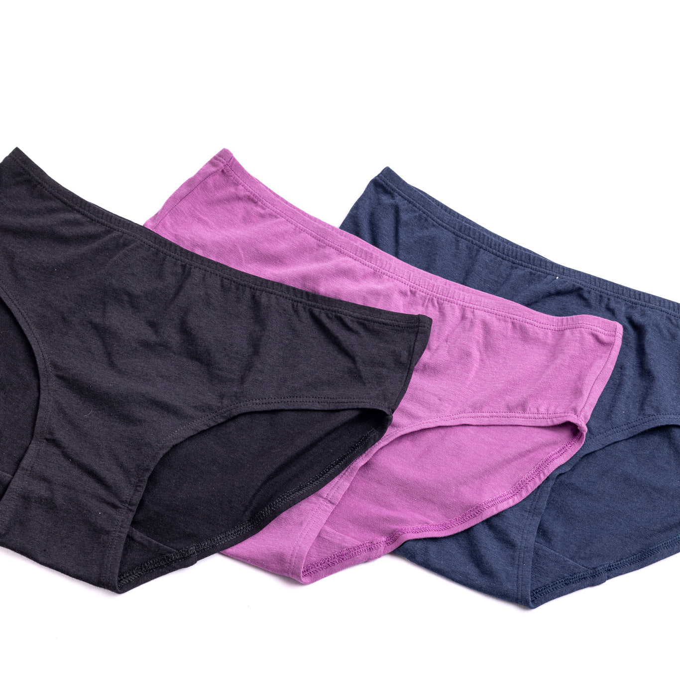 Organic Bamboo Inner elastic Mid waist Hipster for Women- Pack of 3's photograph that's made with an innovative bamboo and organic cotton fabric from Lavos Performance, a carbon neutral eco-fashion company. A hip-hugging hipster panty that gives you the feeling of freedom and comfort you have been looking for. It comes with a soft elastic waistband and a double-layered gusset to ensure comfort. Stabilize the temperature of your sensitive areas. Keep them cool & fresh all day long.