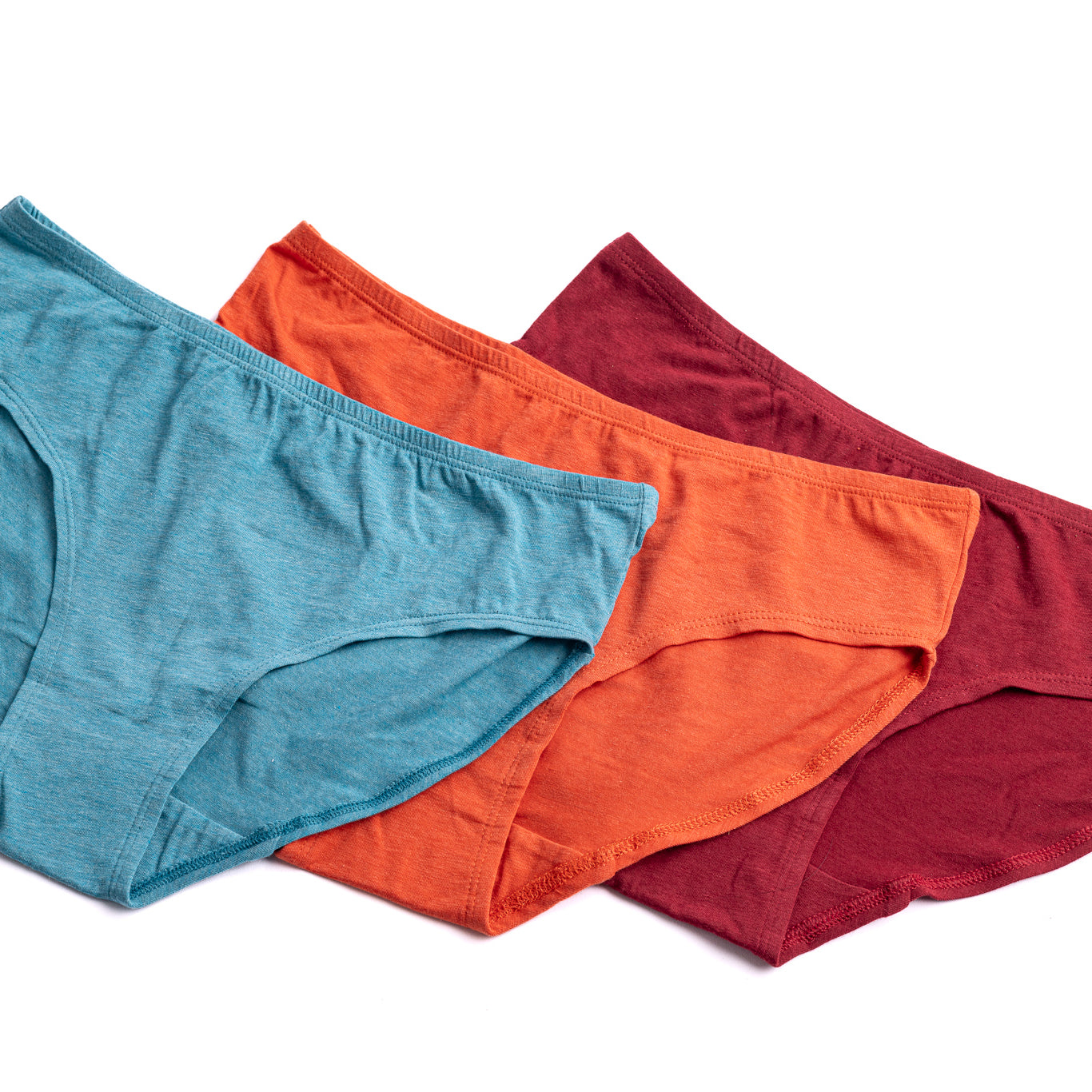 Organic Bamboo Inner elastic Mid waist Hipster for Women- Pack of 3's photograph that's made with an innovative bamboo and organic cotton fabric from Lavos Performance, a carbon neutral eco-fashion company. A hip-hugging hipster panty that gives you the feeling of freedom and comfort you have been looking for. It comes with a soft elastic waistband and a double-layered gusset to ensure comfort. Stabilize the temperature of your sensitive areas. Keep them cool & fresh all day long.