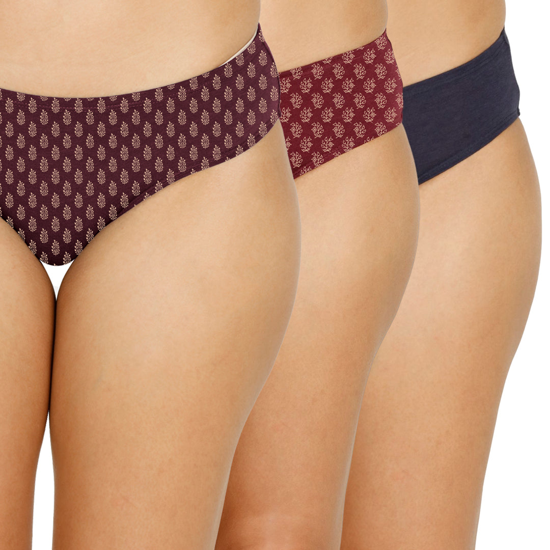 Organic Bamboo inner elastic printed Bikini for women-pack of 3's photograph that's made with an innovative bamboo and organic cotton fabric from Lavos Performance, a carbon neutral eco-fashion company. Lavos Performance Women's Bikini Panty comes in a pack of 3 with assorted colors. Perfect for your day-to-day routine. Made of signature Air jersey fabric that is extremely soft, lightweight, and skin-friendly. Added front and back coverage. Anti-bacterial and odor-free. Ultra Soft Bamboo/Cotton keeps you co