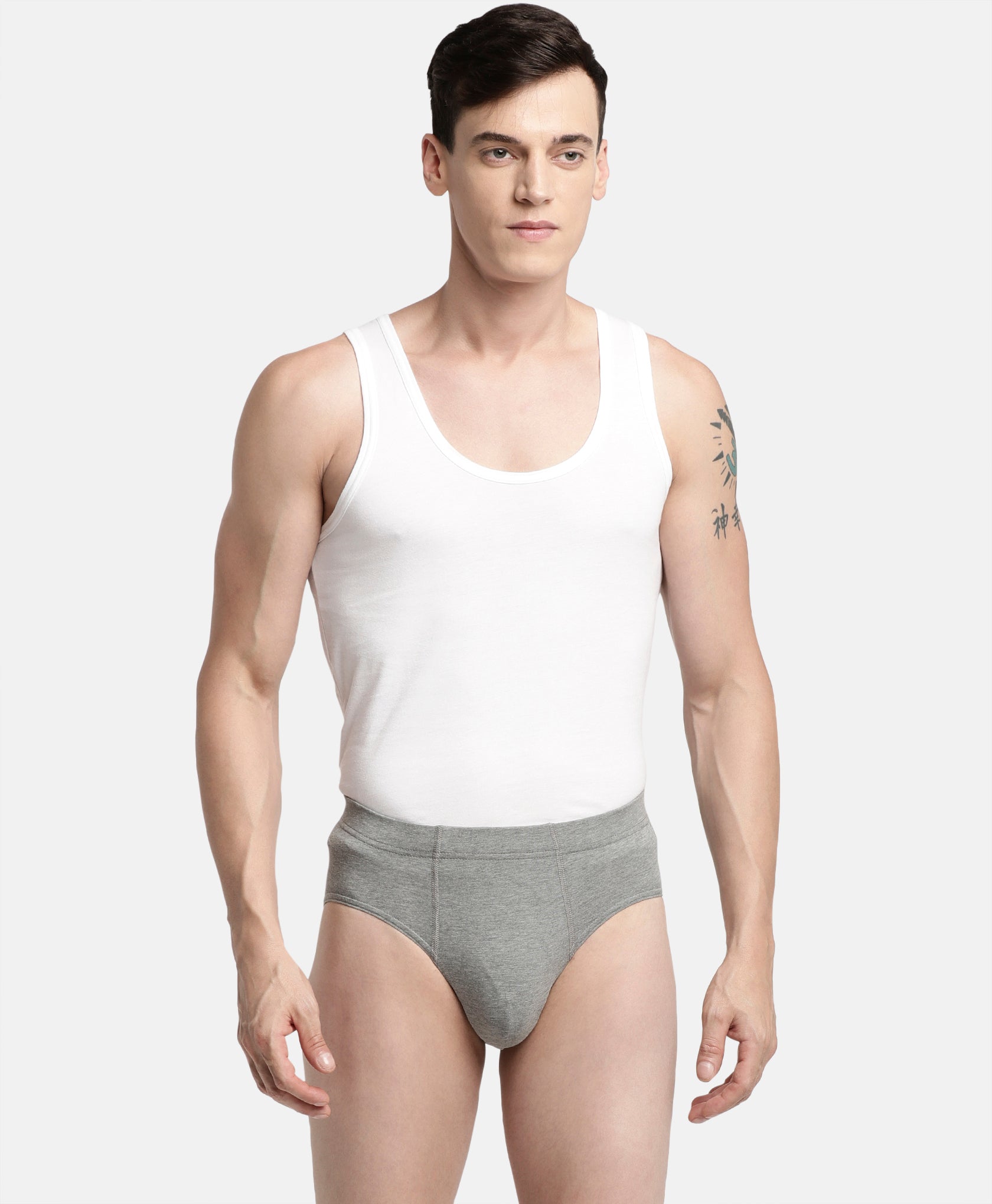 Lavos Mens Stretch Brief's photograph that's made with an innovative bamboo and organic cotton fabric from Lavos Performance, a carbon neutral eco-fashion company. Buy Stretch Brief For Men Online. Made with Bamboo Performance Technology, they are super soft, comfortable, 4-way stretchable, and wicks away sweat. Explore Latest Collection Of Bamboo Clothes At Lavos Performance.