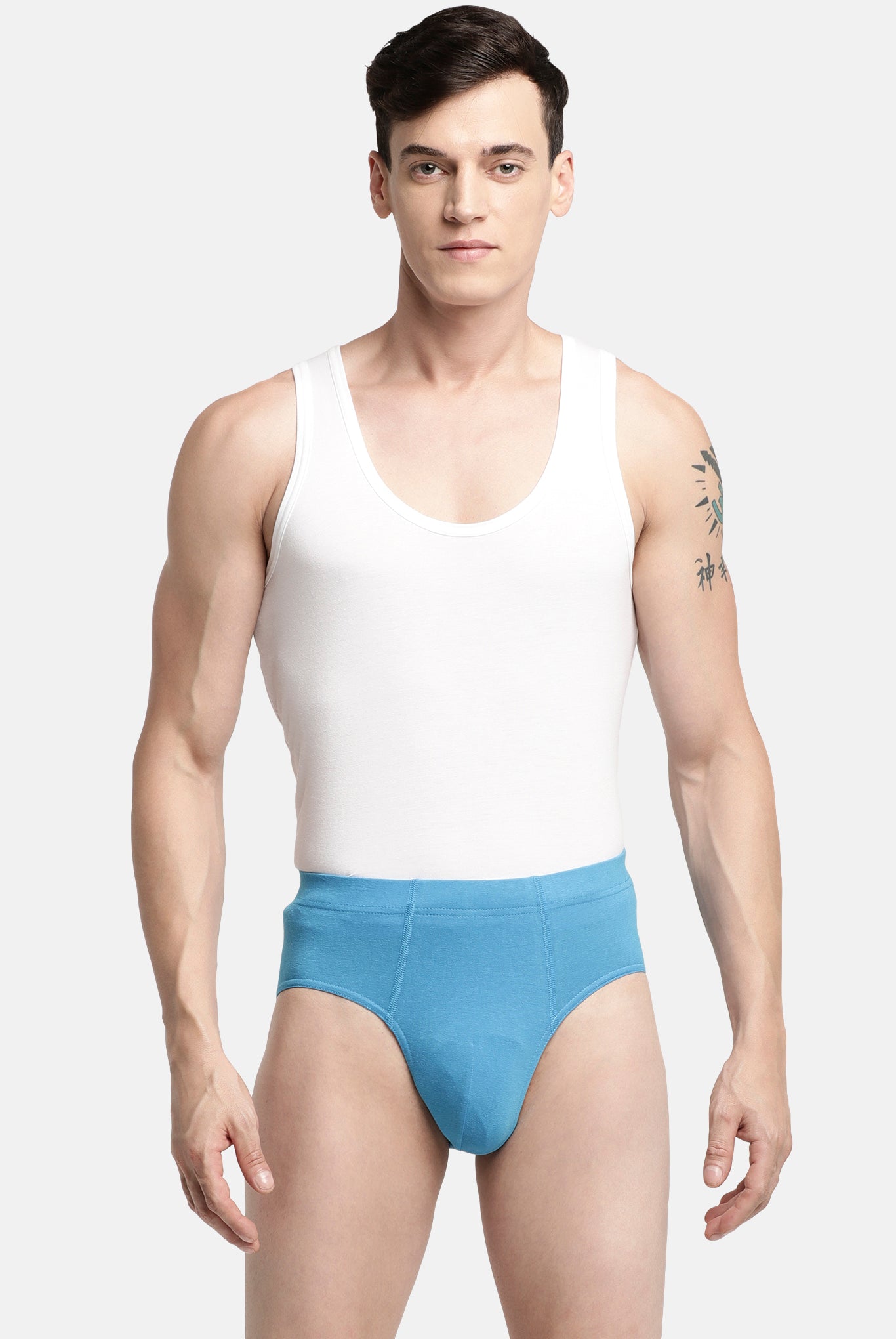Lavos Mens Stretch Brief's photograph that's made with an innovative bamboo and organic cotton fabric from Lavos Performance, a carbon neutral eco-fashion company. Buy Stretch Brief For Men Online. Made with Bamboo Performance Technology, they are super soft, comfortable, 4-way stretchable, and wicks away sweat. Explore Latest Collection Of Bamboo Clothes At Lavos Performance.