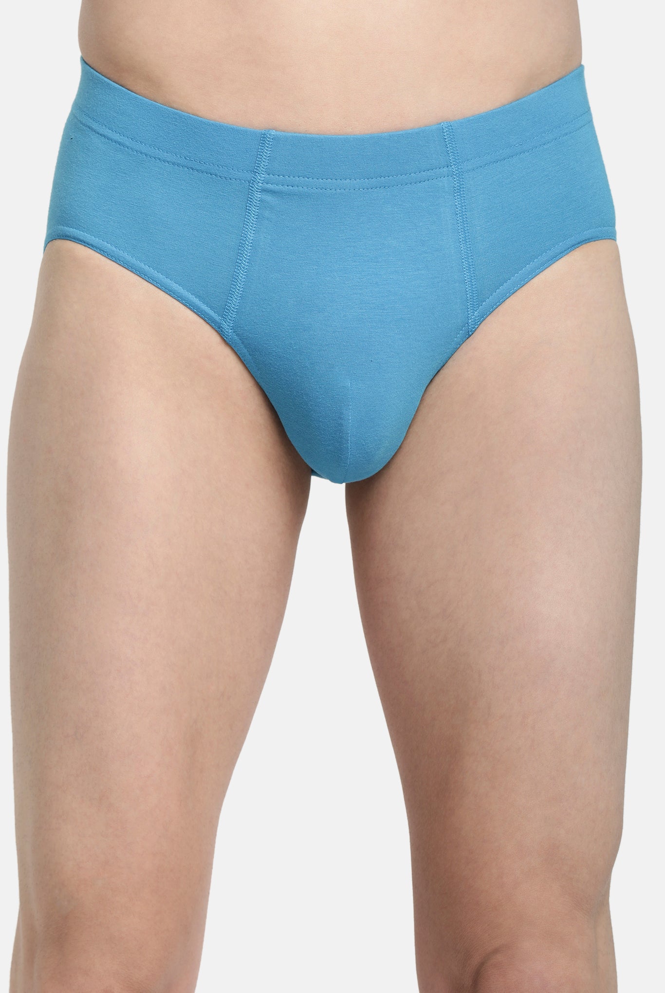 Lavos Mens Stretch Brief's photograph that's made with an innovative bamboo and organic cotton fabric from Lavos Performance, a carbon neutral eco-fashion company. Buy Stretch Brief For Men Online. Made with Bamboo Performance Technology, they are super soft, comfortable, 4-way stretchable, and wicks away sweat. Explore Latest Collection Of Bamboo Clothes At Lavos Performance.