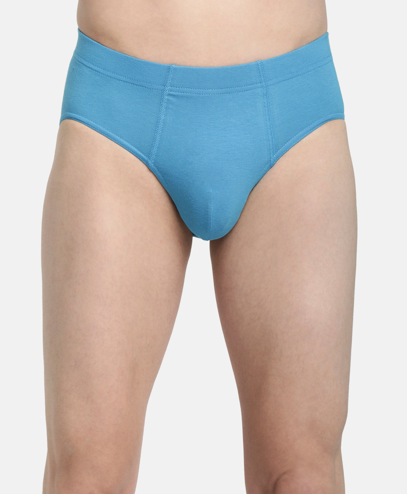 Lavos Mens Stretch Brief's photograph that's made with an innovative bamboo and organic cotton fabric from Lavos Performance, a carbon neutral eco-fashion company. Buy Stretch Brief For Men Online. Made with Bamboo Performance Technology, they are super soft, comfortable, 4-way stretchable, and wicks away sweat. Explore Latest Collection Of Bamboo Clothes At Lavos Performance.