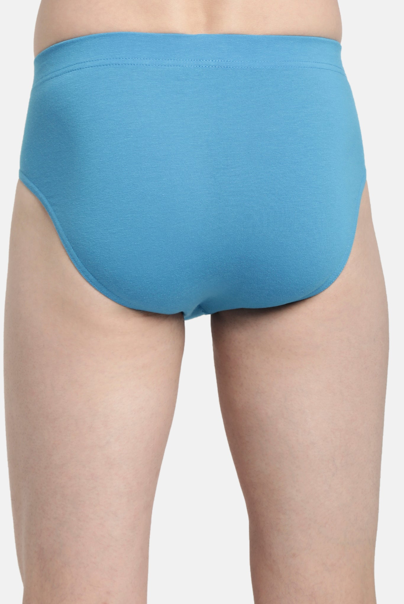 Lavos Mens Stretch Brief's photograph that's made with an innovative bamboo and organic cotton fabric from Lavos Performance, a carbon neutral eco-fashion company. Buy Stretch Brief For Men Online. Made with Bamboo Performance Technology, they are super soft, comfortable, 4-way stretchable, and wicks away sweat. Explore Latest Collection Of Bamboo Clothes At Lavos Performance.