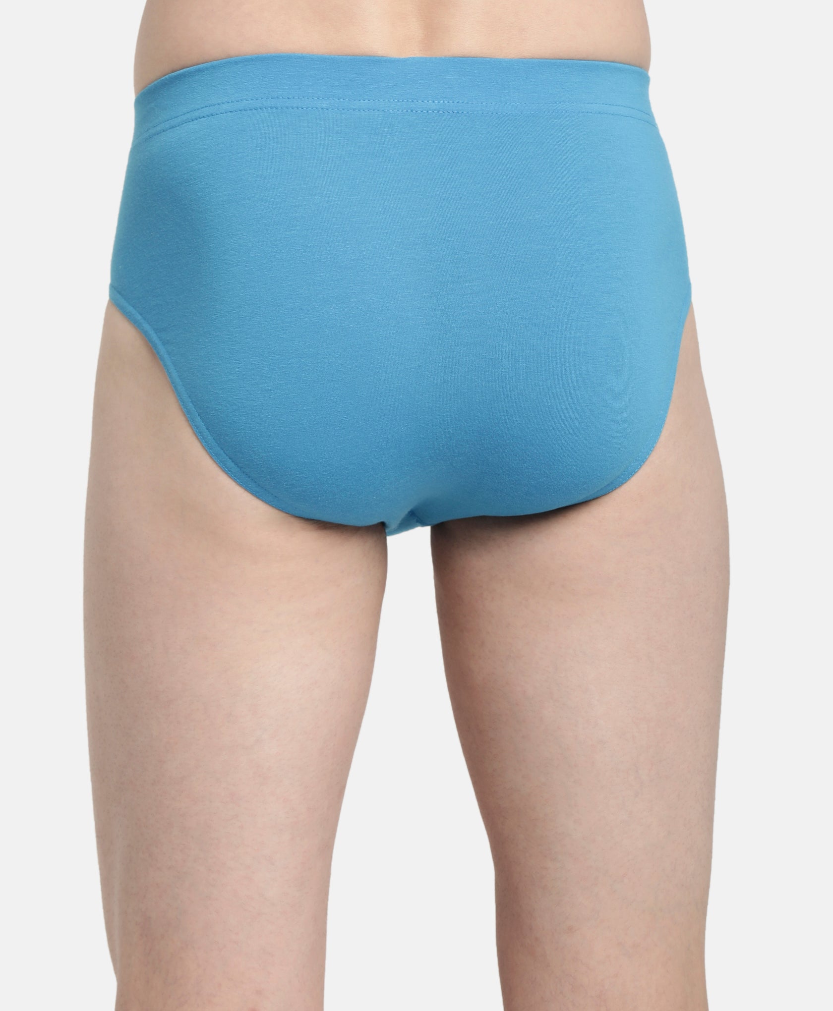 Lavos Mens Stretch Brief's photograph that's made with an innovative bamboo and organic cotton fabric from Lavos Performance, a carbon neutral eco-fashion company. Buy Stretch Brief For Men Online. Made with Bamboo Performance Technology, they are super soft, comfortable, 4-way stretchable, and wicks away sweat. Explore Latest Collection Of Bamboo Clothes At Lavos Performance.