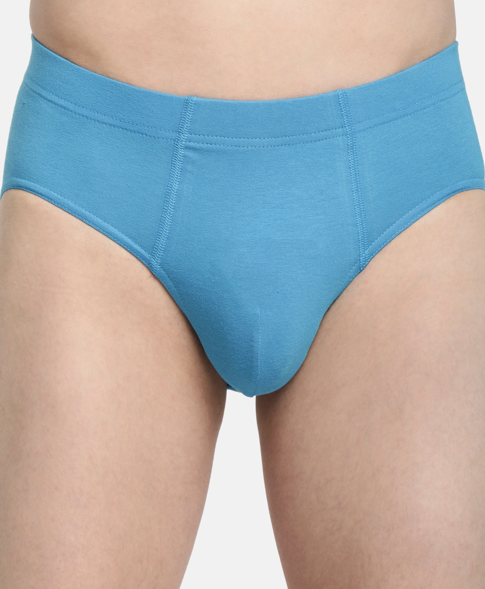 Lavos Mens Stretch Brief's photograph that's made with an innovative bamboo and organic cotton fabric from Lavos Performance, a carbon neutral eco-fashion company. Buy Stretch Brief For Men Online. Made with Bamboo Performance Technology, they are super soft, comfortable, 4-way stretchable, and wicks away sweat. Explore Latest Collection Of Bamboo Clothes At Lavos Performance.