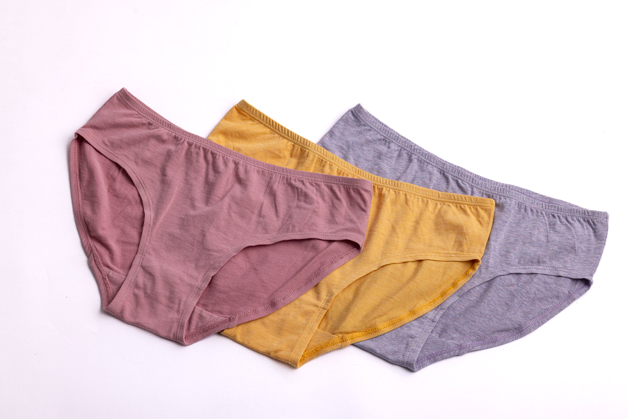 Organic Bamboo Inner elastic Mid waist Hipster for Women- Pack of 3's photograph that's made with an innovative bamboo and organic cotton fabric from Lavos Performance, a carbon neutral eco-fashion company. A hip-hugging hipster panty that gives you the feeling of freedom and comfort you have been looking for. It comes with a soft elastic waistband and a double-layered gusset to ensure comfort. Stabilize the temperature of your sensitive areas. Keep them cool & fresh all day long. 