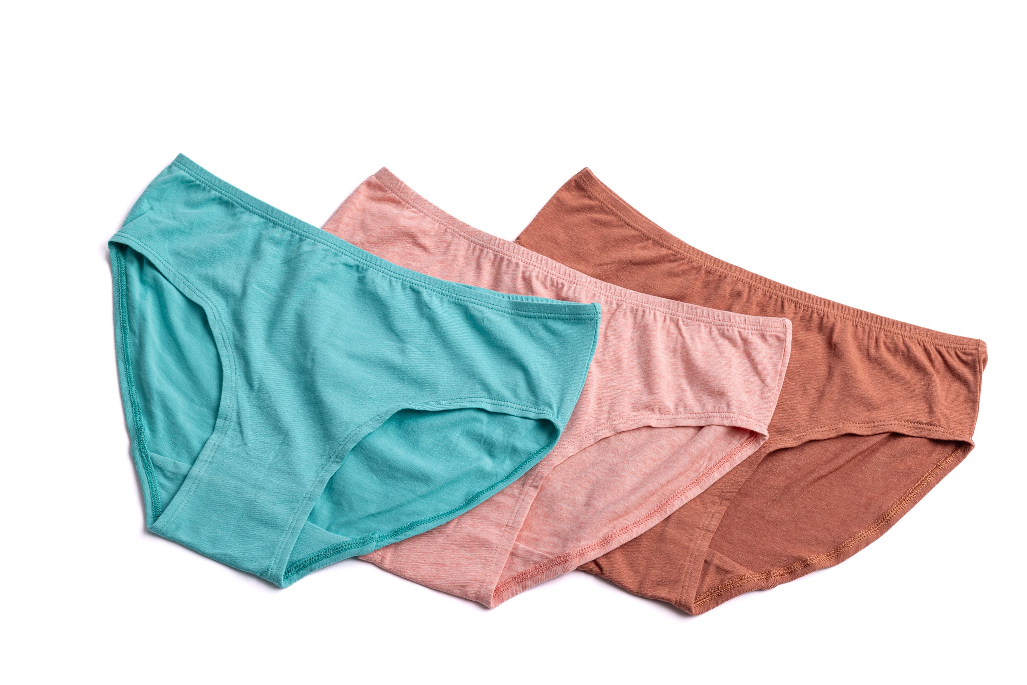 Organic Bamboo Inner elastic Mid waist Hipster for Women- Pack of 3's photograph that's made with an innovative bamboo and organic cotton fabric from Lavos Performance, a carbon neutral eco-fashion company. A hip-hugging hipster panty that gives you the feeling of freedom and comfort you have been looking for. It comes with a soft elastic waistband and a double-layered gusset to ensure comfort. Stabilize the temperature of your sensitive areas. Keep them cool & fresh all day long. 