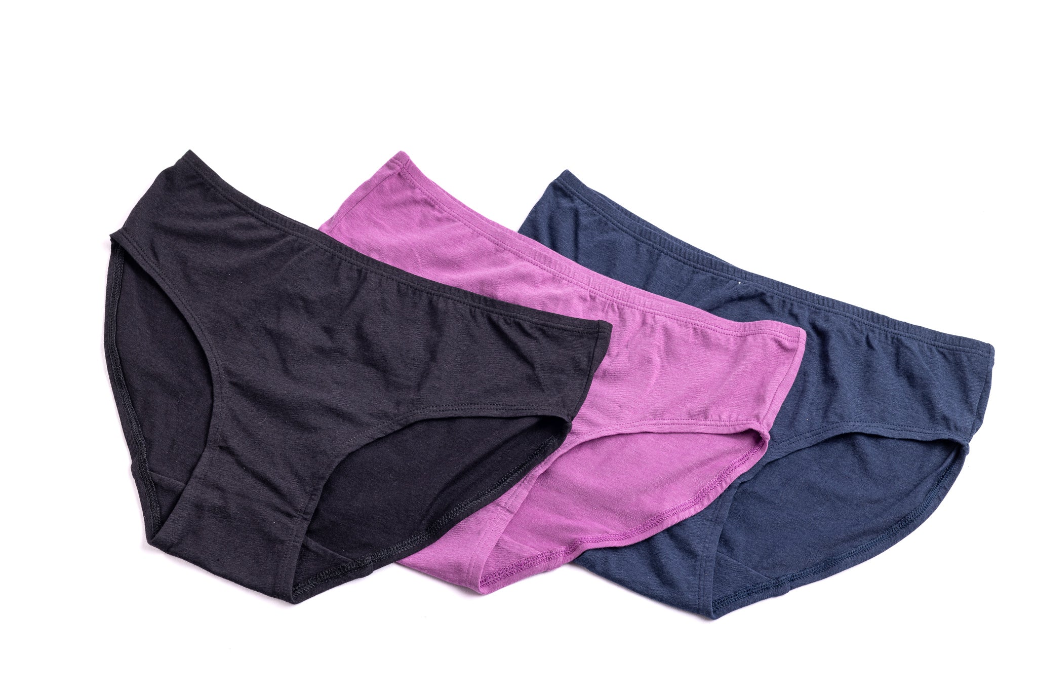 Organic Bamboo Inner elastic Mid waist Hipster for Women- Pack of 3's photograph that's made with an innovative bamboo and organic cotton fabric from Lavos Performance, a carbon neutral eco-fashion company. A hip-hugging hipster panty that gives you the feeling of freedom and comfort you have been looking for. It comes with a soft elastic waistband and a double-layered gusset to ensure comfort. Stabilize the temperature of your sensitive areas. Keep them cool & fresh all day long. 