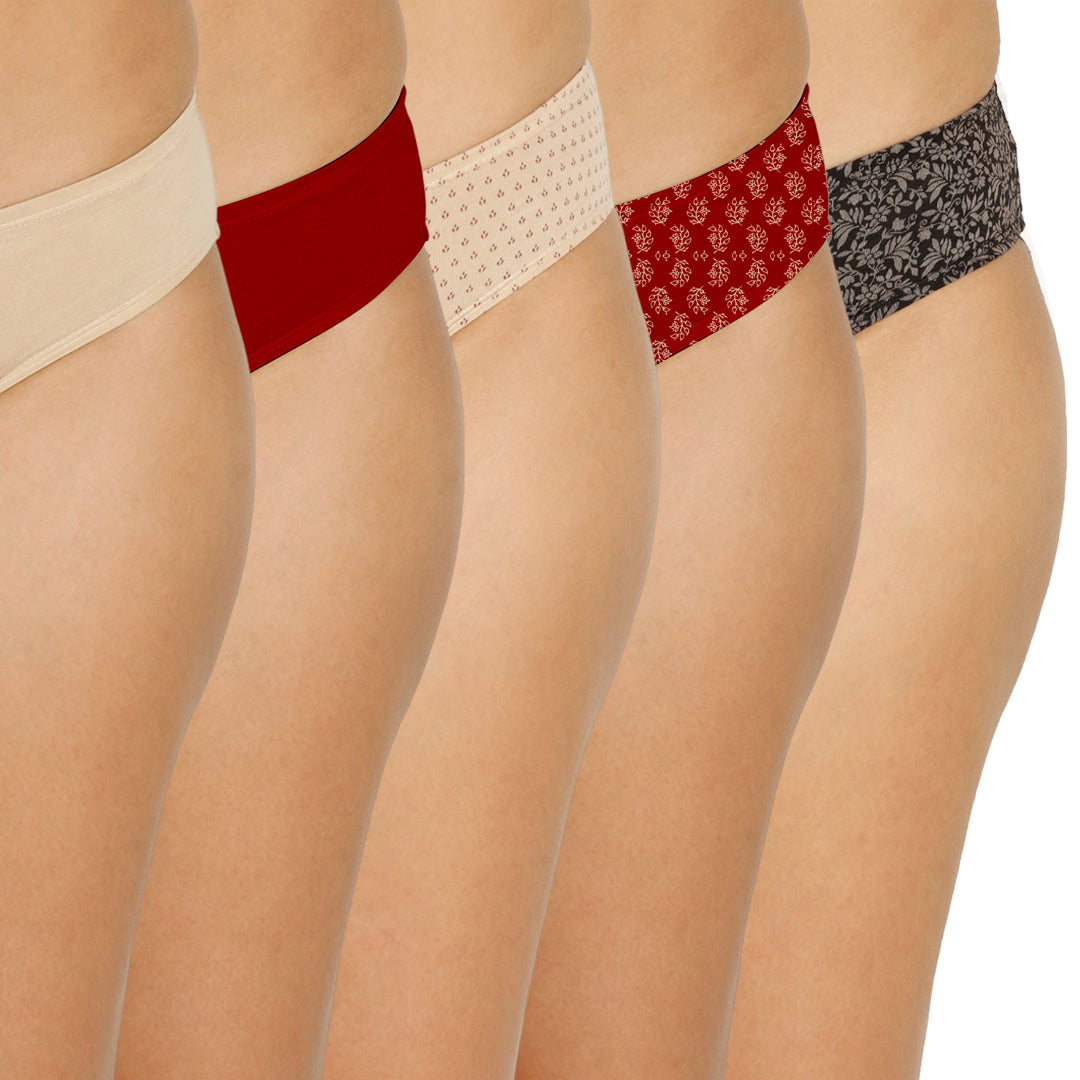 Organic Bamboo Inner elastic Bikini for Women- pack of 5's photograph that's made with an innovative bamboo and organic cotton fabric from Lavos Performance, a carbon neutral eco-fashion company. Lavos Performance Women's Bikini made out of Organic cotton and Bamboo is Perfect for your day-to-day routine. Signature Air jersey fabric that is extremely soft, lightweight, and skin-friendly. Added front and back coverage. Anti-bacterial and odor-free. Ultra Soft Bamboo/Cotton keeps you cool all day. 