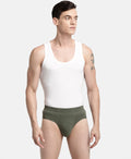 Lavos Mens Stretch Brief's photograph that's made with an innovative bamboo and organic cotton fabric from Lavos Performance, a carbon neutral eco-fashion company. Buy Stretch Brief For Men Online. Made with Bamboo Performance Technology, they are super soft, comfortable, 4-way stretchable, and wicks away sweat. Explore Latest Collection Of Bamboo Clothes At Lavos Performance.