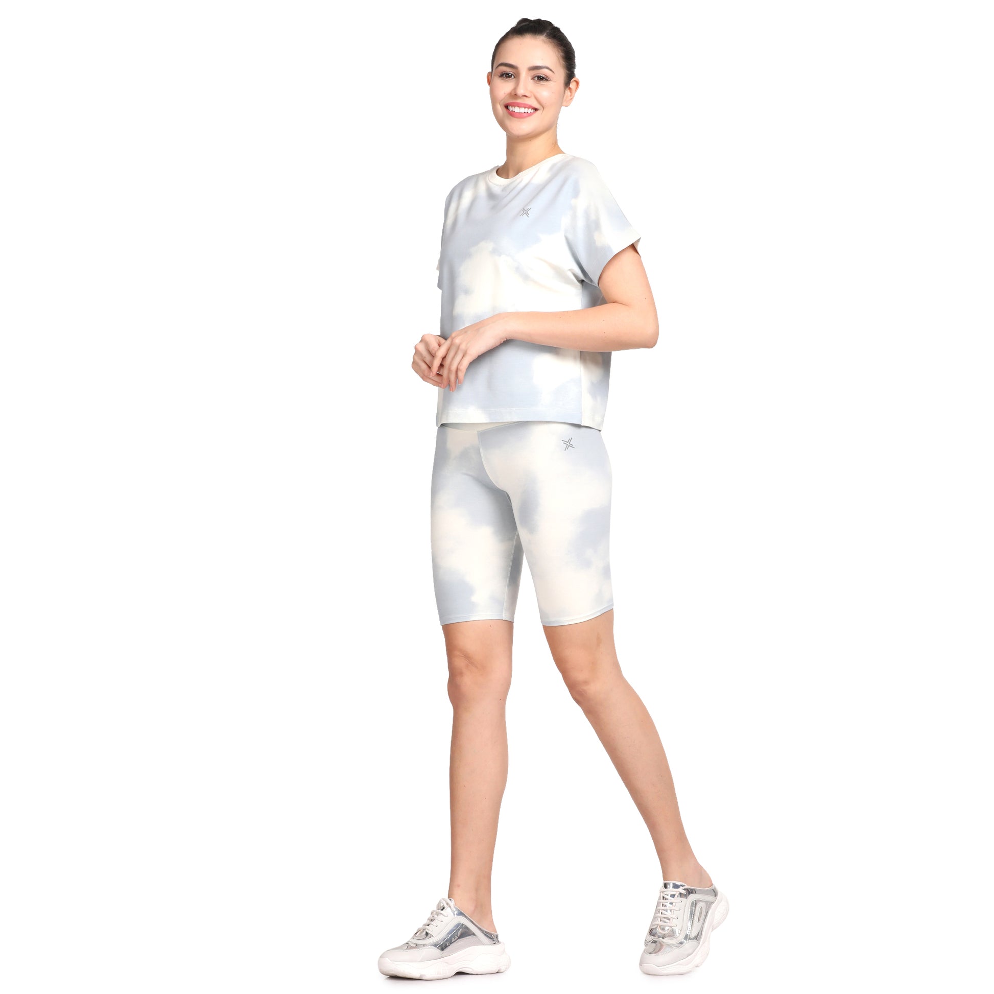 Organic Bamboo Running shorts for Women's photograph that's made with an innovative bamboo and organic cotton fabric from Lavos Performance, a carbon neutral eco-fashion company. Lavos Performance Cycling Shorts for Girls is amazingly soft to the skin, keeps the girls cooler in summers and warmer in winters, thanks to the Bamboo Performance Technology. The Shorts are naturally UPF 50+, so say bye to tan lines. Our Bamboo Activewear will provide you with the performance so that you can be You! 