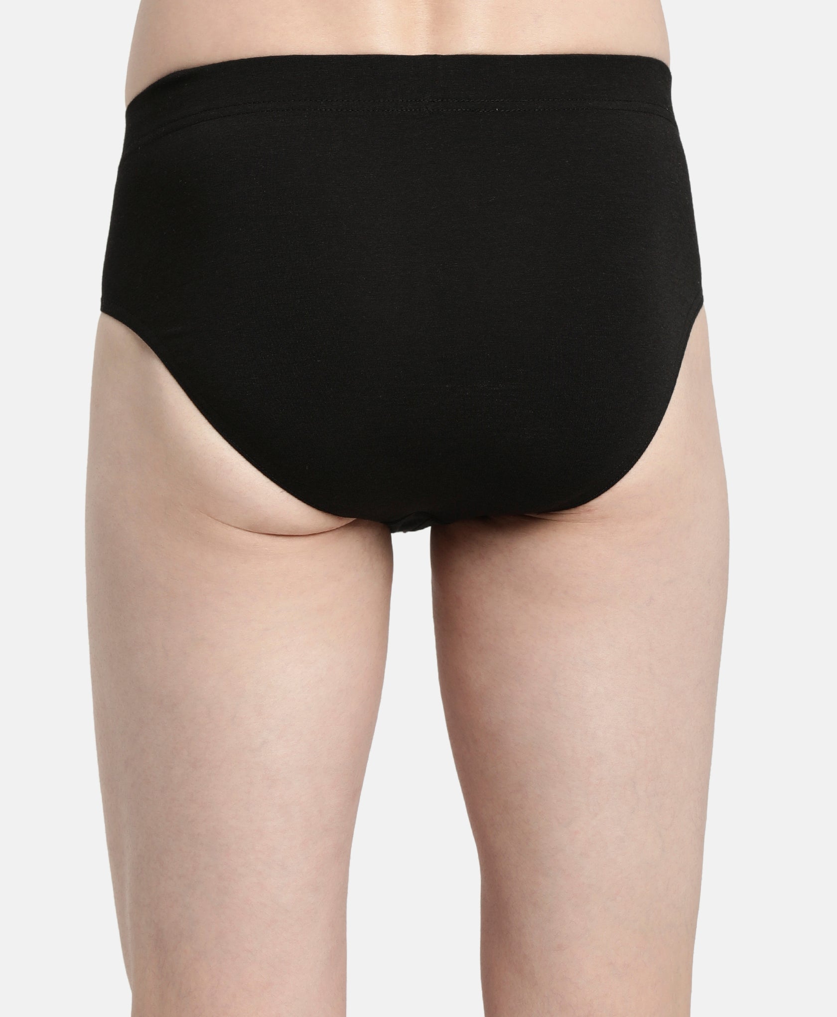 Lavos Mens Stretch Brief's photograph that's made with an innovative bamboo and organic cotton fabric from Lavos Performance, a carbon neutral eco-fashion company. Buy Stretch Brief For Men Online. Made with Bamboo Performance Technology, they are super soft, comfortable, 4-way stretchable, and wicks away sweat. Explore Latest Collection Of Bamboo Clothes At Lavos Performance.